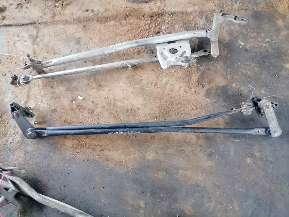 Fiat Palio wiper linkage
