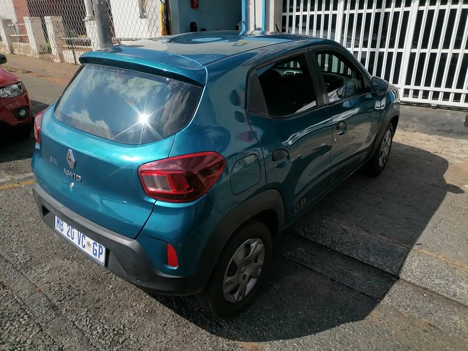 2019 Renault Kwid 1.0 Dynamique with a Nice interior seat and Reserve Camera Spare key