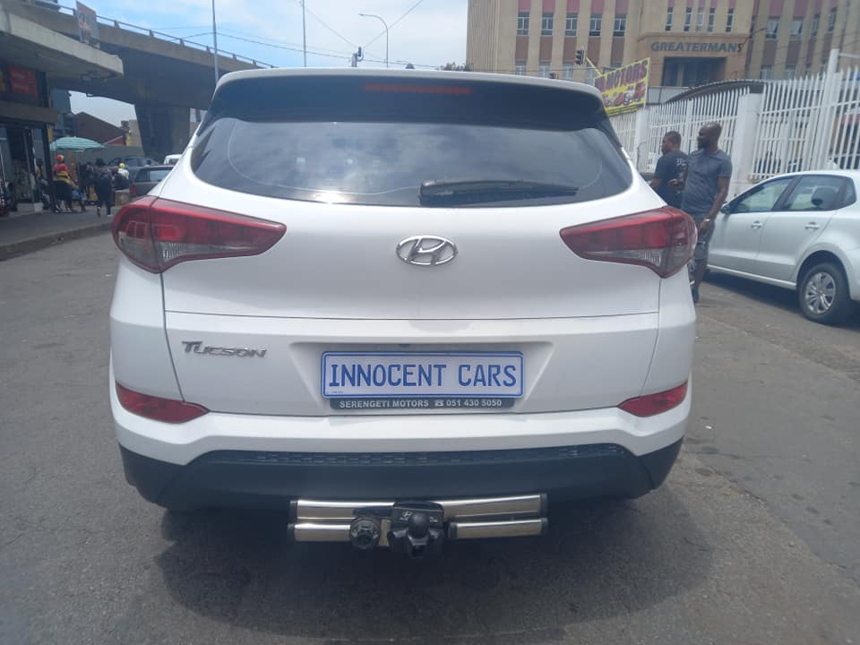 2017 HYUNDAI TUCSON 2.0 PETROL, AUTOMATIC TRANSMISSION, WHITE IN COLOR, MILEAGE