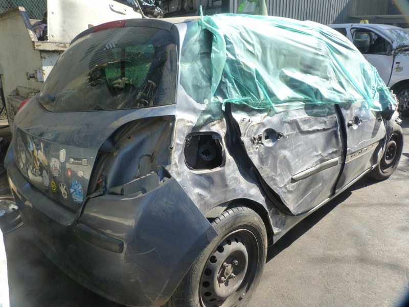 Renault Clio III 1.6 16V Manual Grey - 2009 STRIPPING FOR SPARES - Private Seller Renault Clio III 1.6 16V Manual Grey - 2009 STRIPPING FOR SPARES - Private Seller