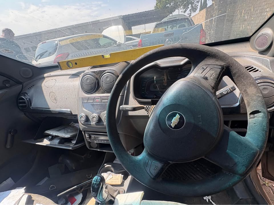 Chevrolet utility 1.4 stripping for spares - Private Seller