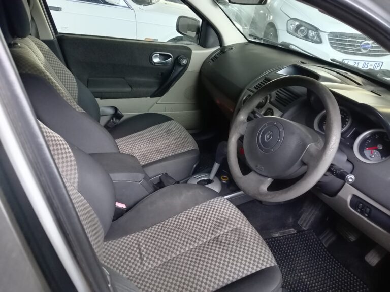 New 2006 Renault Megane 1.6 Expression - Private Seller New 2006 Renault Megane 1.6 Expression - Private Seller