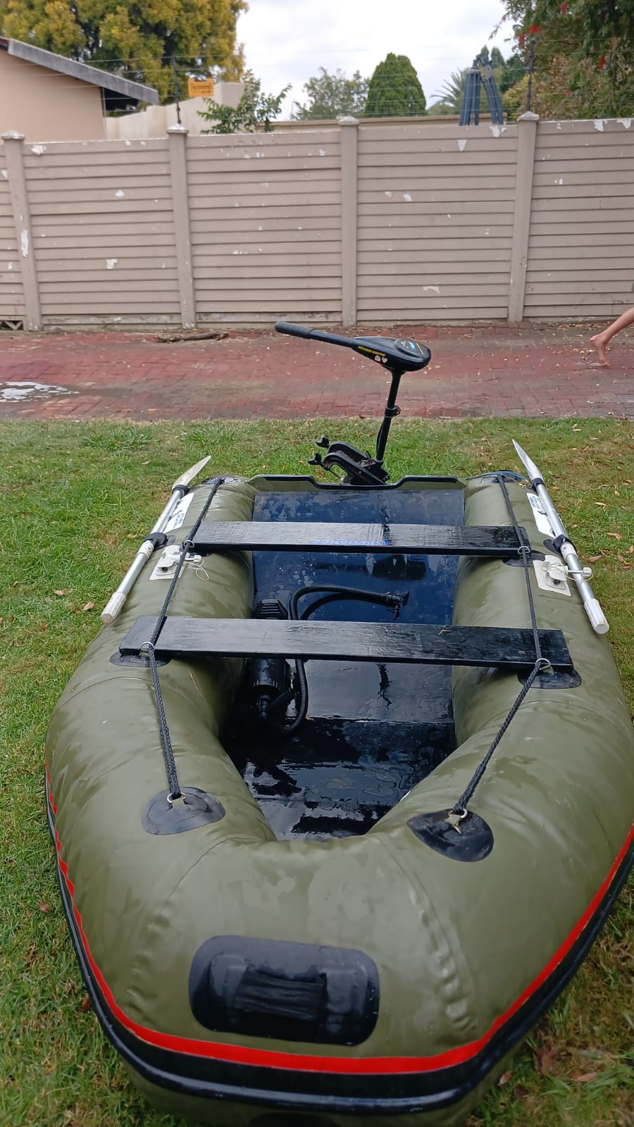 Specimen inflatable boat