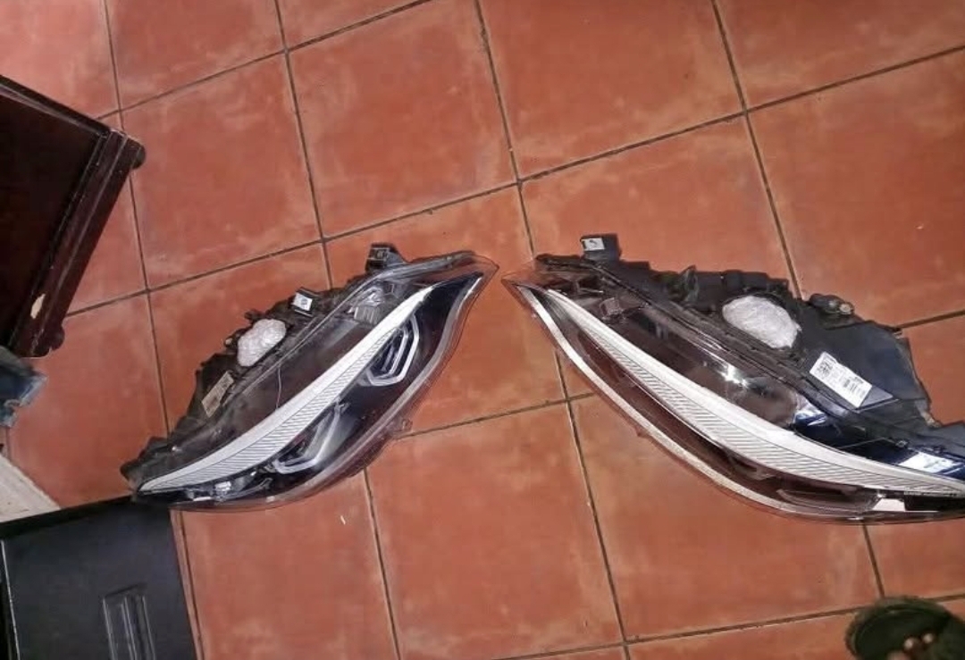 Bmw f22 2series adaptive led headlights - Private Seller