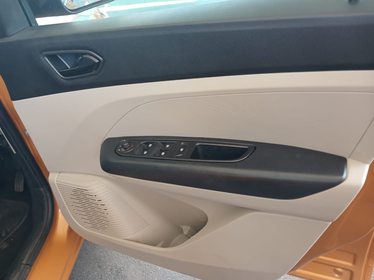 2021 RENAULT TRIBER 1.0 7SEATER Transmission: Manual Mileage: 22000kmPetrol