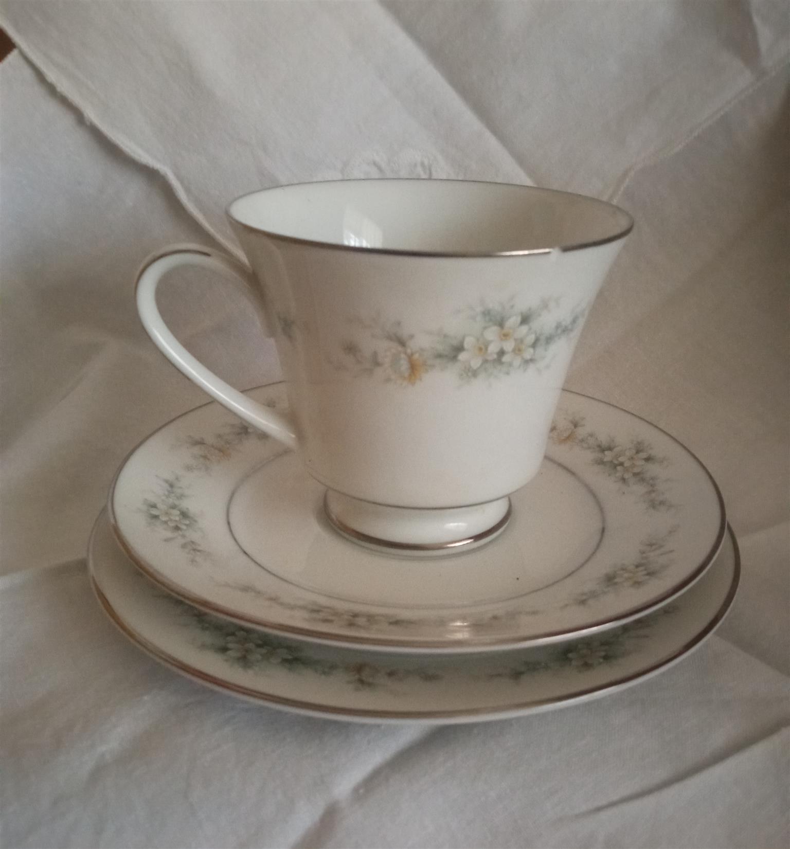 Noritake Tea Set 12 piece