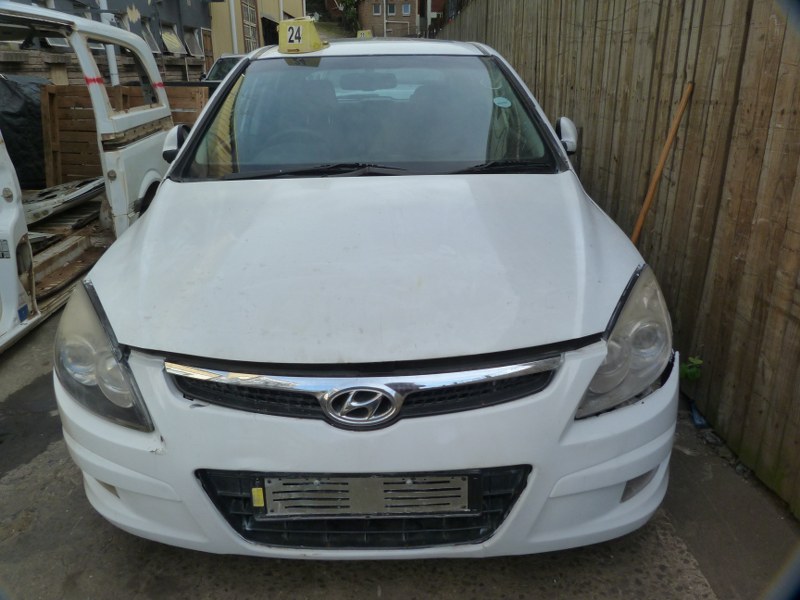 Hyundai i30 2.0 Manual G4GC White - 2010 SPARESBOYZ STRIPPING FOR SPARES - Private Seller Hyundai i30 2.0 Manual G4GC White - 2010 SPARESBOYZ STRIPPING FOR SPARES - Private Seller