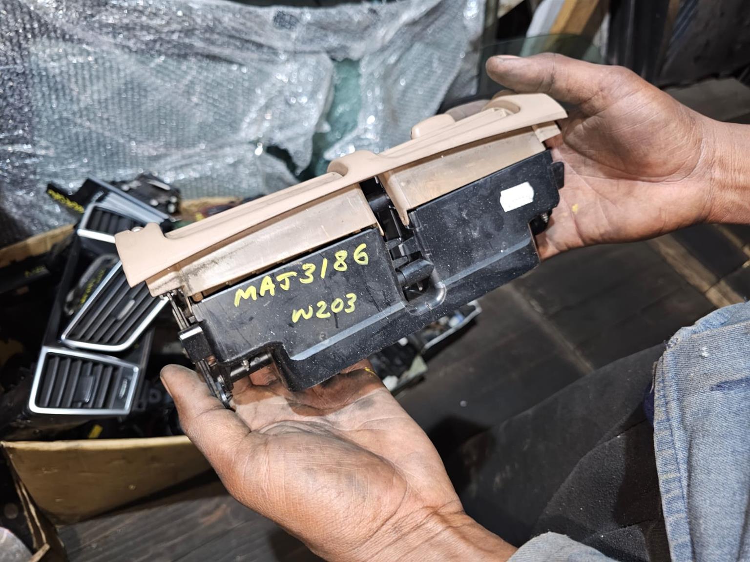 Merc dashboard air vents for sale used - Private Seller Merc dashboard air vents for sale used - Private Seller