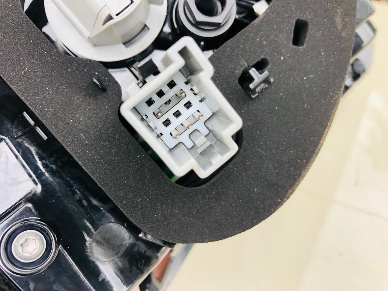 Volvo XC40 right side LED taillight (2018-2025) - Private Seller Volvo XC40 right side LED taillight (2018-2025) - Private Seller