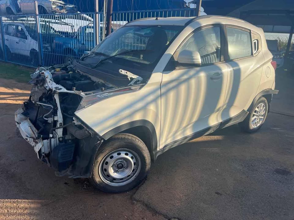 MAHINDRA KUV 100 DIESEL STRIPPING FOR PARTS CALL OR WHATSAPP Carl @CIRCLE 7 USED PARTS - Private Seller MAHINDRA KUV 100 DIESEL STRIPPING FOR PARTS CALL OR WHATSAPP Carl @CIRCLE 7 USED PARTS - Private Seller