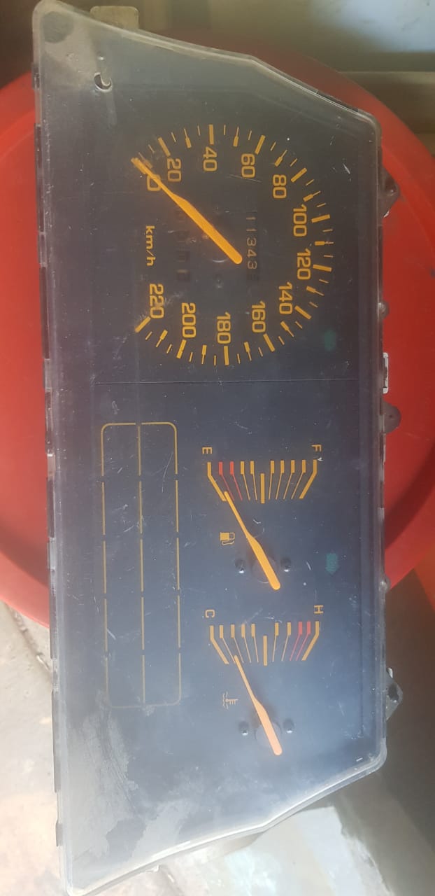 Mazda 323 dashboard cluster unit - Private Seller Mazda 323 dashboard cluster unit - Private Seller