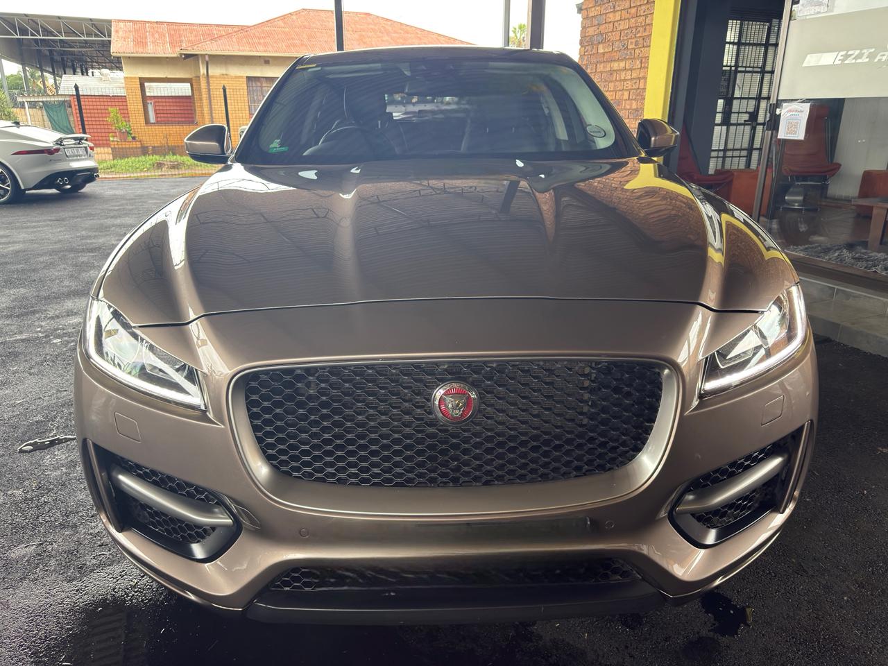 Used 2016 Jaguar F-Pace 35t AWD R-Sport - Private Seller Used 2016 Jaguar F-Pace 35t AWD R-Sport - Private Seller