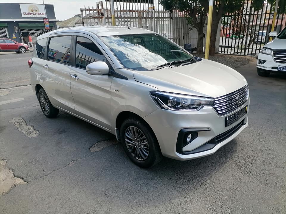 2022 Suzuki Ertiga 1.5 GLX Seven seater Reserves camera and Reserve Sensor with a Service book