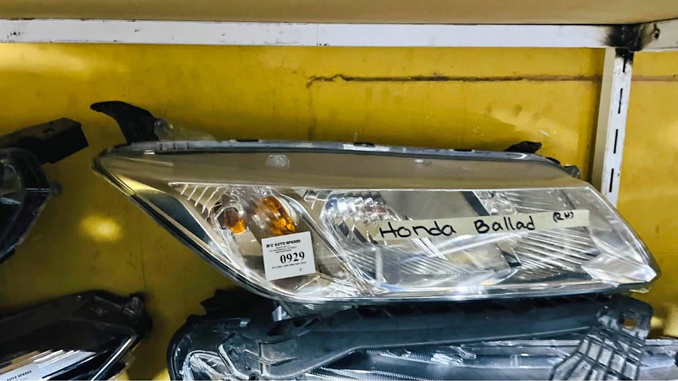 Honda Ballade headlight - Private Seller Honda Ballade headlight - Private Seller
