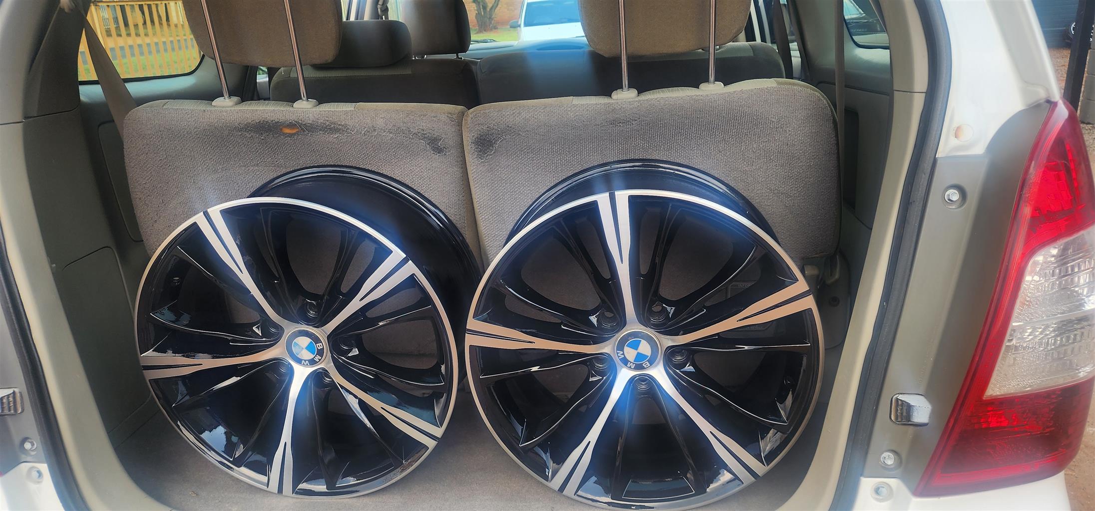 18 inch BMW Mags for sale - Private Seller