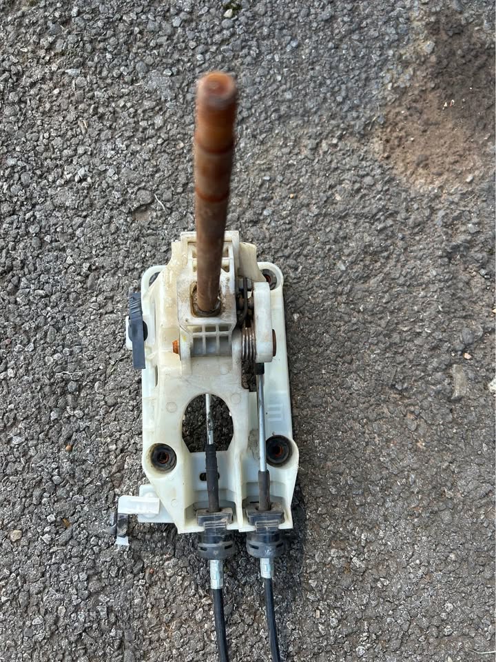 Toyota Etios Gear Selector And Cables Available Call or WhatsApp - Private Seller