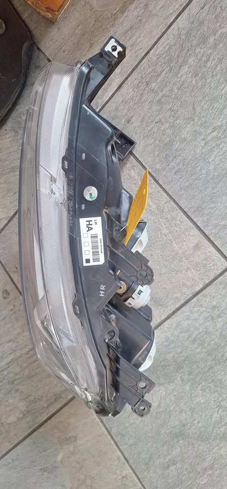 Ford Ranger / Everest T7 left headlight available - Private Seller Ford Ranger / Everest T7 left headlight available - Private Seller