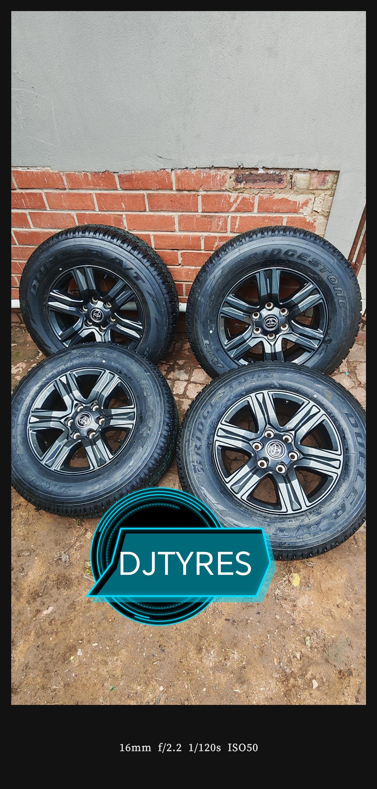 Toyota OEM with bridgestone Tyre - Private Seller Toyota OEM with bridgestone Tyre - Private Seller