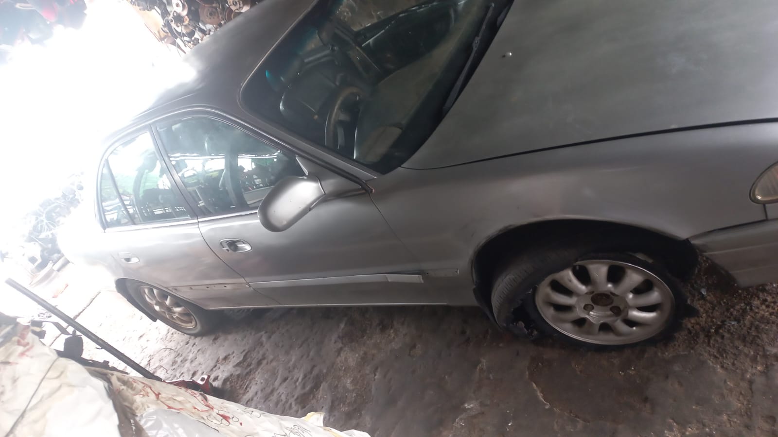 Hyundai sonata 1996 stripping