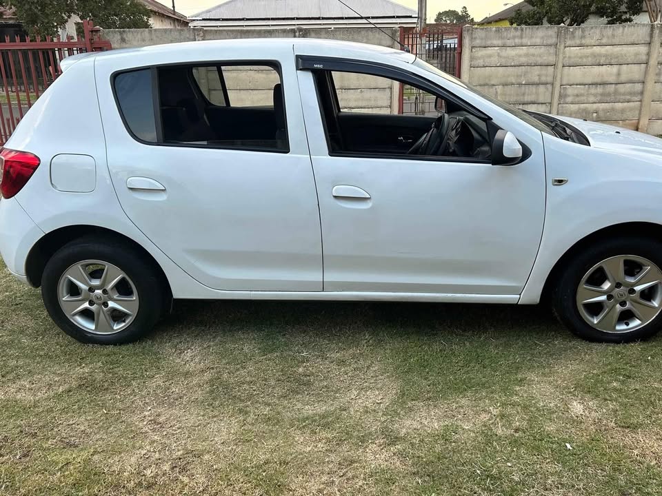 2014 Renault Sandero 900t Stripping for parts - Private Seller