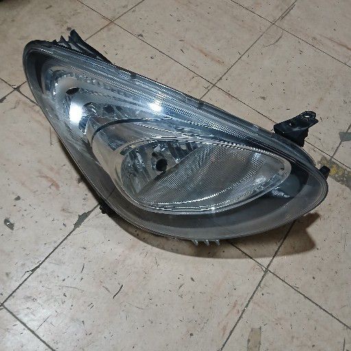 Suzuki celerio headlight - Private Seller Suzuki celerio headlight - Private Seller