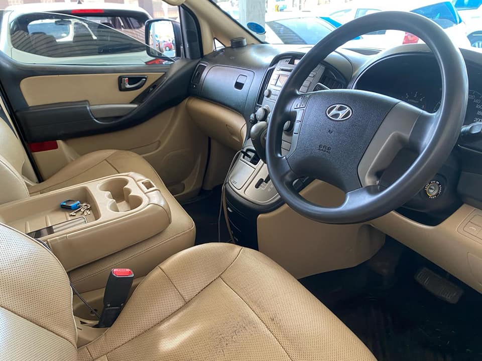 2013 HYUNDAI H-1 2.5 (DIESEL)AUTOMATIC