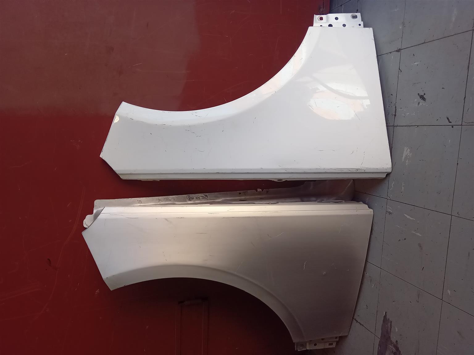 Range Rover Vogue HSE Fender - Private Seller Range Rover Vogue HSE Fender - Private Seller