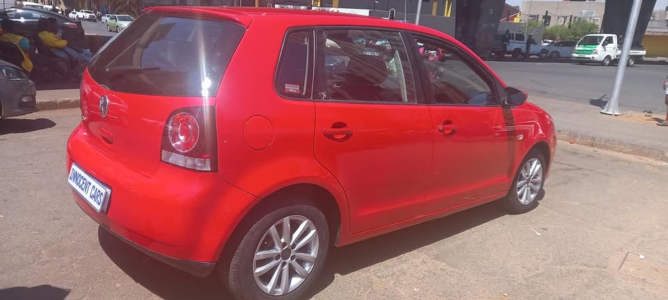 2015 VW POLO VIVO 1.4 TRENDLINE, MANUAL, RED COLOUR, MILEAGE 75000KM