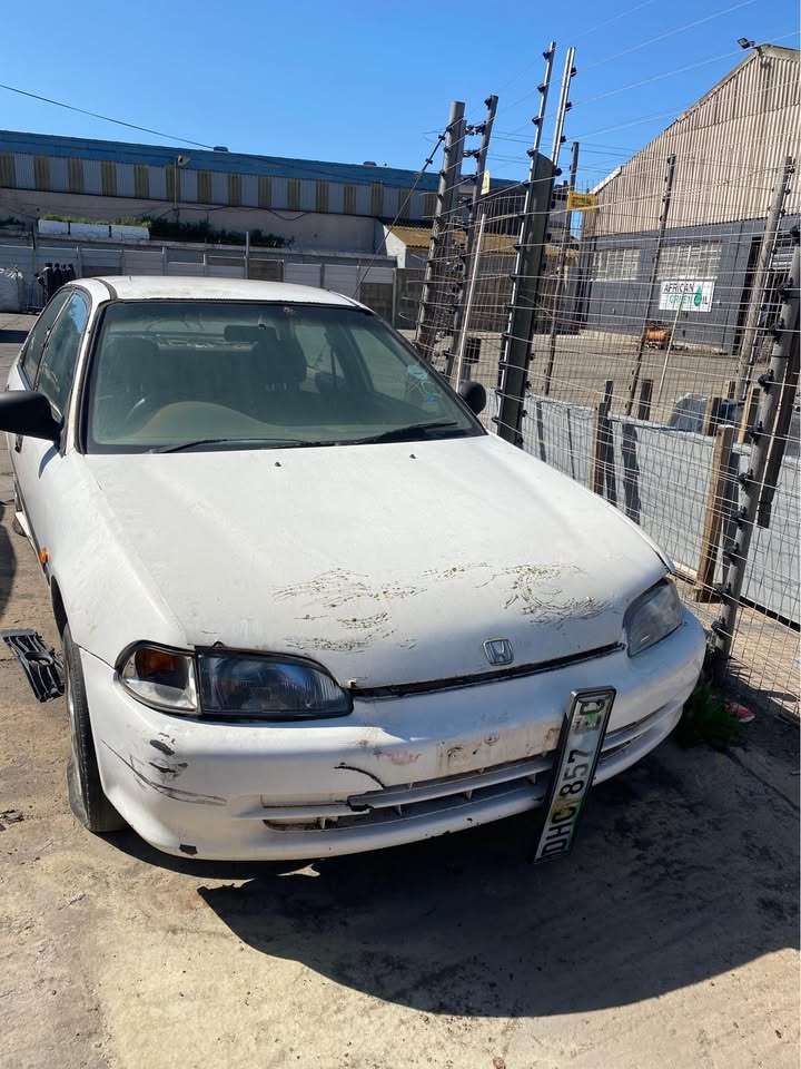 honda ballade for stripping call me any part u want engine is running perfectly and gear box no 1 - Private Seller honda ballade for stripping call me any part u want engine is running perfectly and gear box no 1 - Private Seller