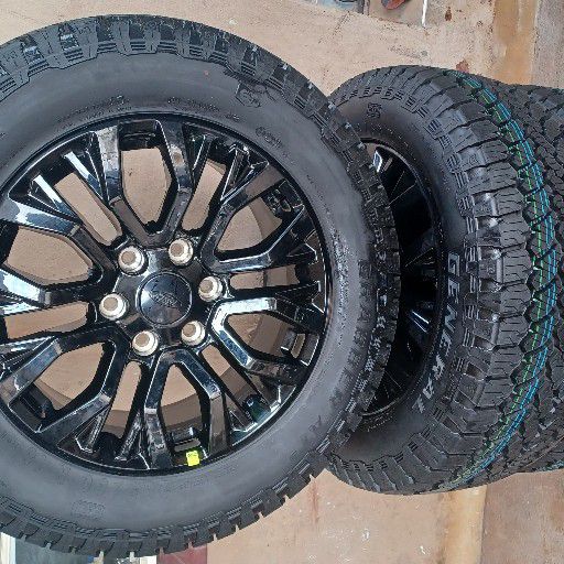 Ford thunder rims and general grabber at3 tyres