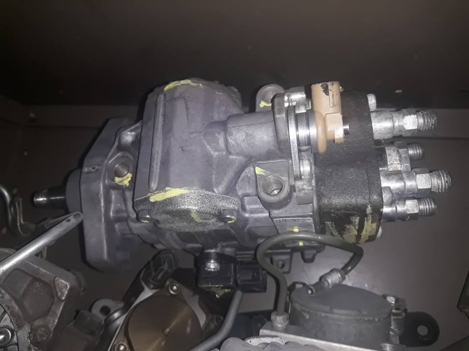 Toyota Hilux 1kzte Diesel Pump For Sale - Private Seller