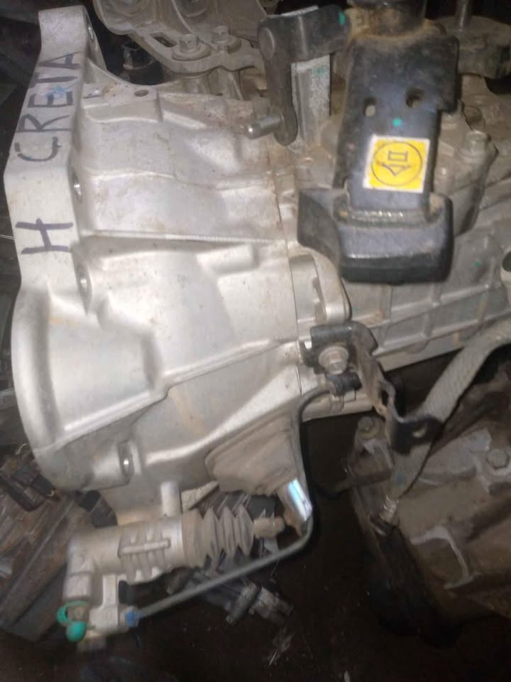 Hyundai Creta maunal gear box - Private Seller Hyundai Creta maunal gear box - Private Seller