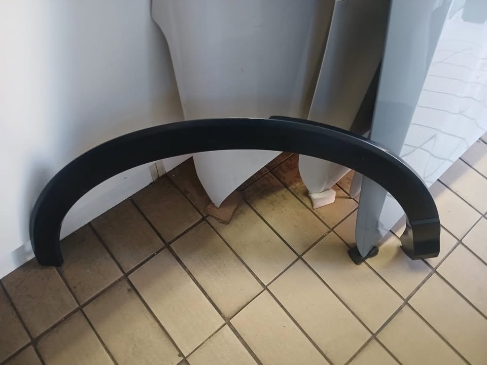 2019-2022 AUDI Q3 REAR RIGHT SIDE WHEEL ARCH