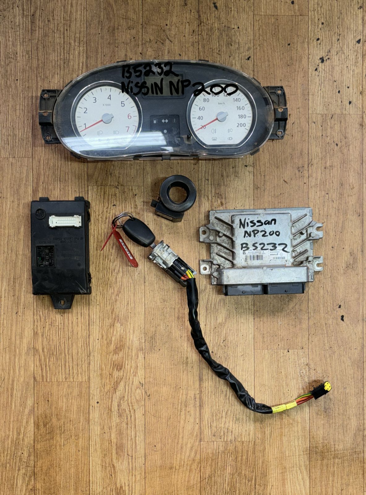 Nissan NP200 1.6LT 8V #K7MF Ecu Set - Private Seller Nissan NP200 1.6LT 8V #K7MF Ecu Set - Private Seller