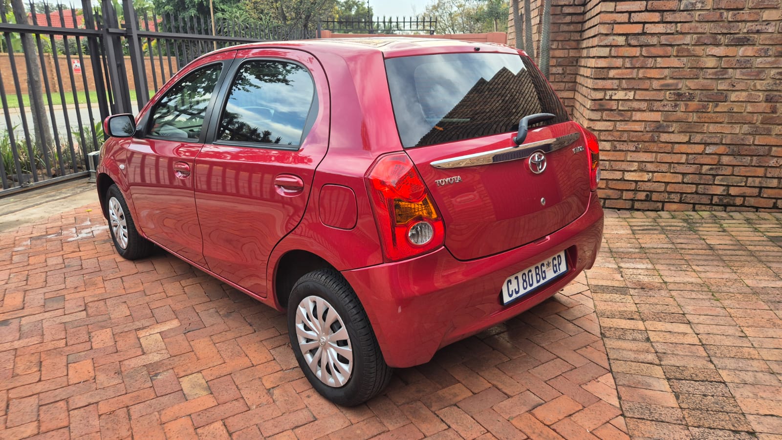 Used 2013 Toyota Etios hatch 1.5 Xi - Private Seller Used 2013 Toyota Etios hatch 1.5 Xi - Private Seller