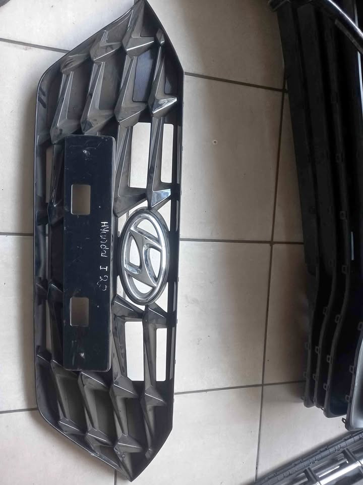 Hyundai i20 grill - Private Seller Hyundai i20 grill - Private Seller