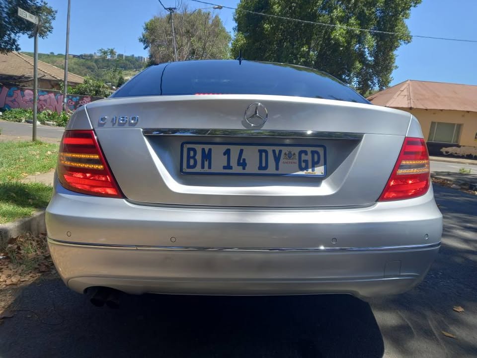 2011 MERCEDES BENZ C180 BLUE EFFICIENCY PETROL, AUTOMATIC, SILVER COLOR, MILEAGE 167,000KMS