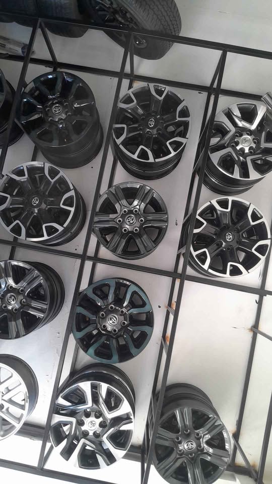 Brand new Toyota Hilux rims size 17, 18inch available in stock - Private Seller