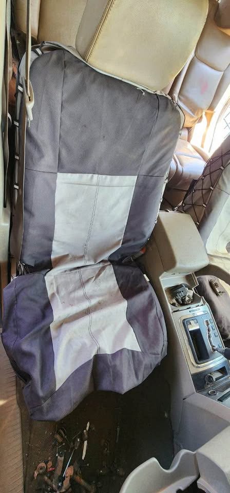 Jeep Commander 3.0 Complete Set Seats Available - Private Seller