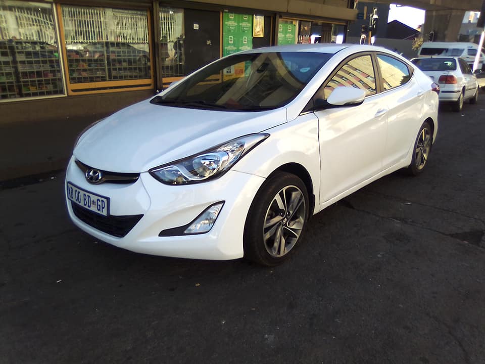 2015 Hyundai Elantra 1.6Automatic 2015 Hyundai Elantra 1.6Automatic