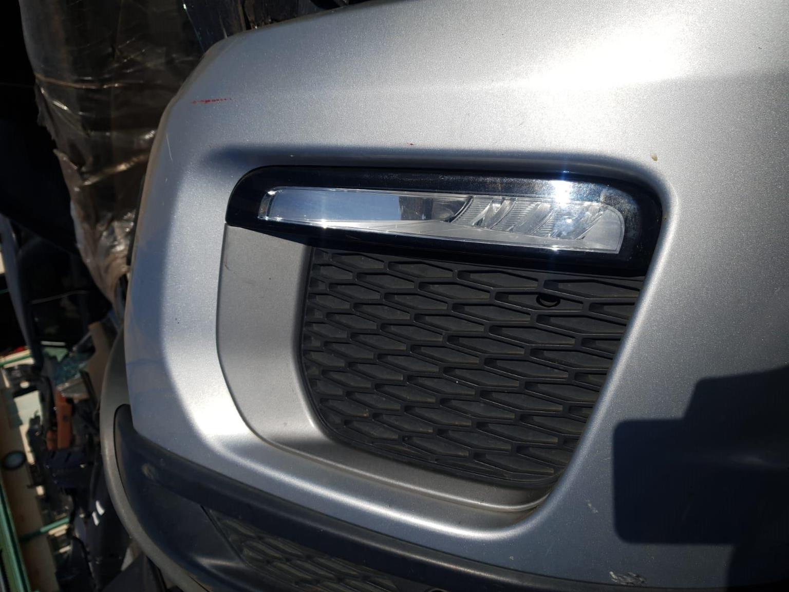 2017 Range Rover Evoque Used Original LHS Fog light For Sale - Private Seller 2017 Range Rover Evoque Used Original LHS Fog light For Sale - Private Seller