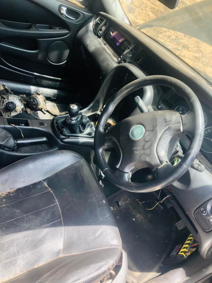 Stripping Jaguar X-type - Private Seller Stripping Jaguar X-type - Private Seller