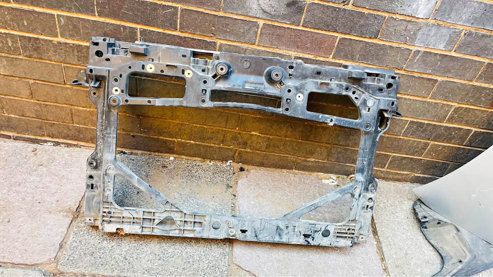 Mazda 2 cradle Mazda CX3 cradle - Private Seller Mazda 2 cradle Mazda CX3 cradle - Private Seller