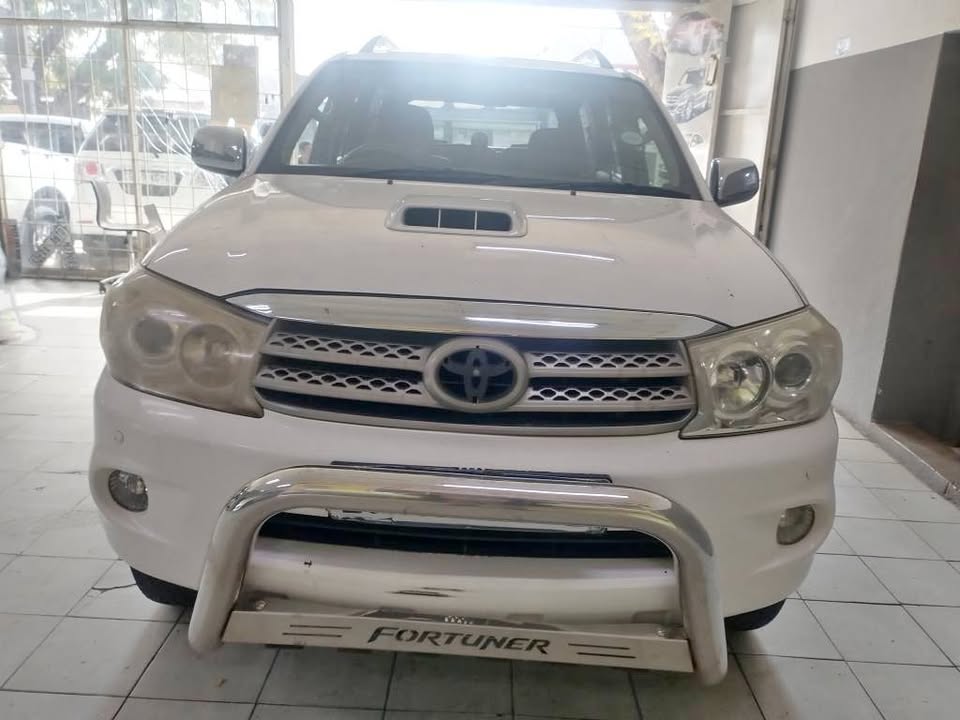 2011 TOYOTA Fortuner 3.0 D-4D 4×2 AUTOMATIC