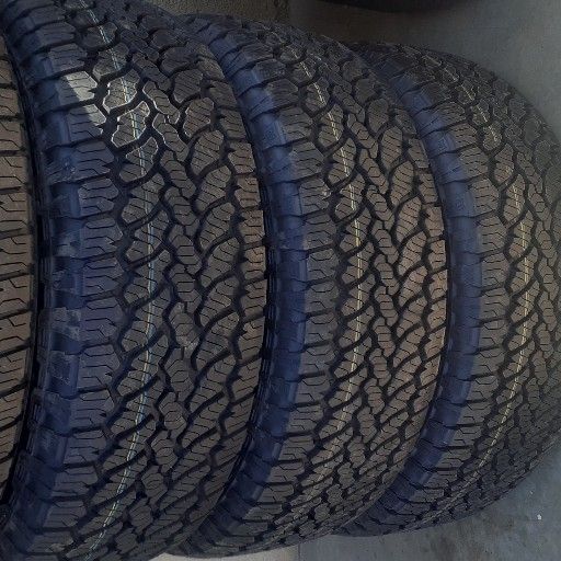 v6 amarok rim with grabber at3 - Private Seller