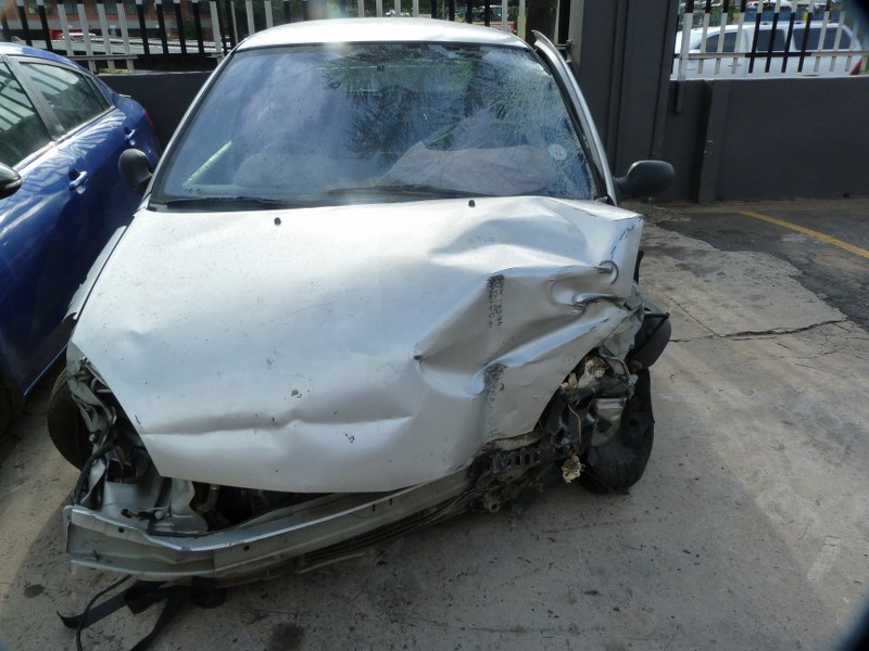 Renault Clio II 16V Manual Silver 2008 STRIPPING FOR SPARES - Private Seller Renault Clio II 16V Manual Silver 2008 STRIPPING FOR SPARES - Private Seller