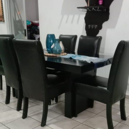 used dining room table