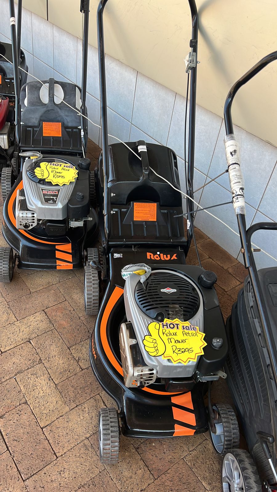 Rolux deals petrol lawnmower