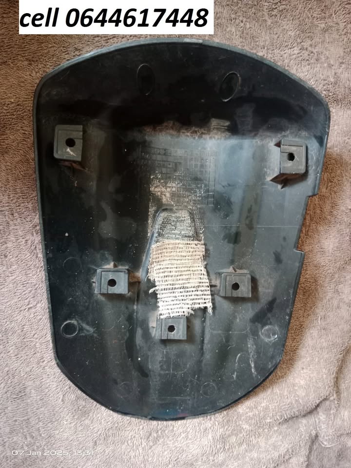 suzuki k8 1 seat cowl - Private Seller suzuki k8 1 seat cowl - Private Seller