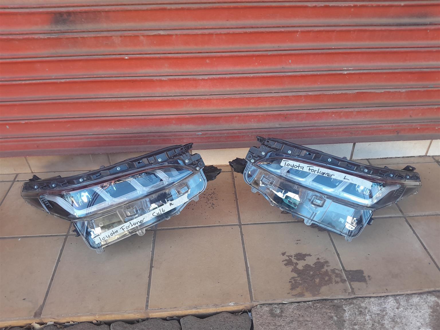 Toyota fortuner 2024 Headlight for sale Toyota fortuner 2024 Headlight for sale